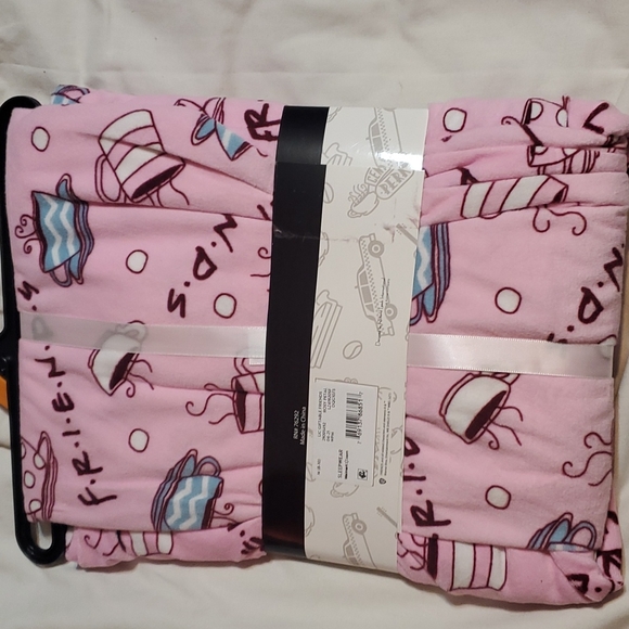 Friends 3 piece PJ  Set - Picture 7 of 7